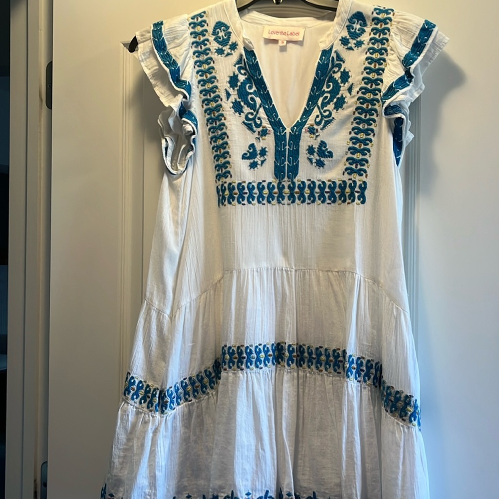 Love the label blue and white embroidered dress size small